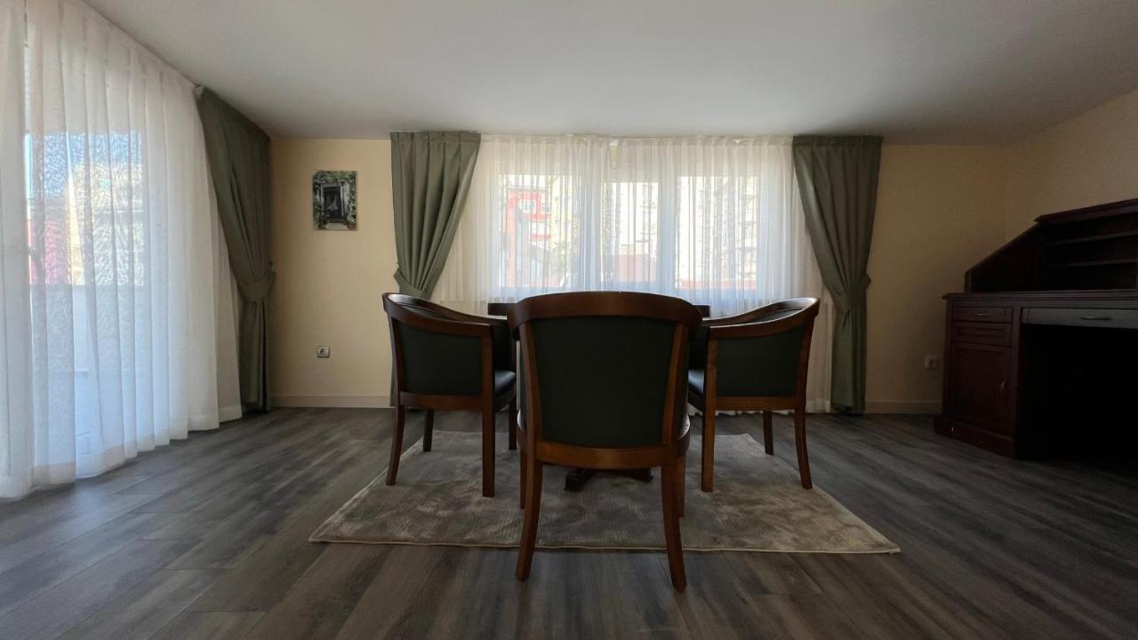 Apartament 200 M2 Muhtesem Cati Kati, Roof Stambuł Zewnętrze zdjęcie